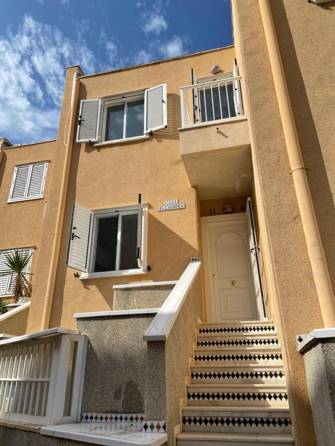 Casa Alexandra - Cosy 2Bedroom Duplex Торрев'єха Екстер'єр фото